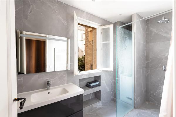 Appartement Paris 18 e - ABBESSES / VILLA DANCOURT