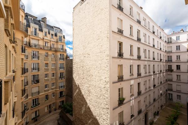 Appartement Paris 18 e - ABBESSES / VILLA DANCOURT