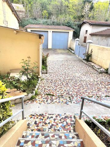 MAISON GARAGE JARDIN