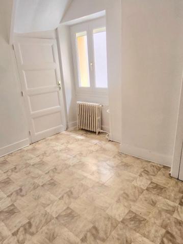 MAISON GARAGE JARDIN