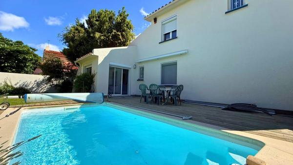 Superbe Villa  4 faces, 150 M² avec piscine et sans vis à vis