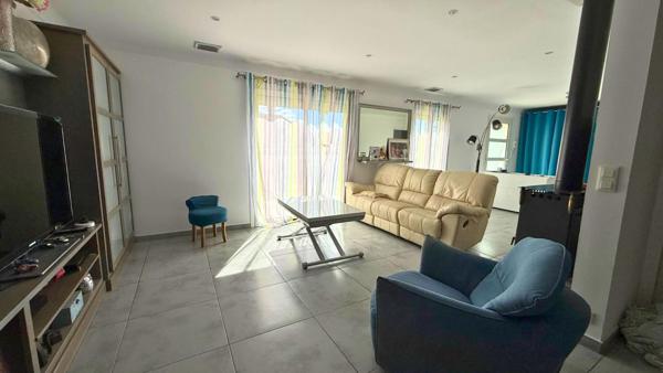 Superbe Villa  4 faces, 150 M² avec piscine et sans vis à vis