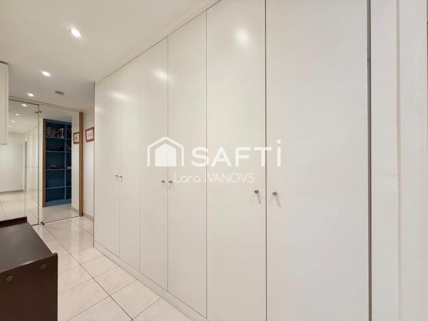 Appartement 4 pièces avec loggia, double box et cave