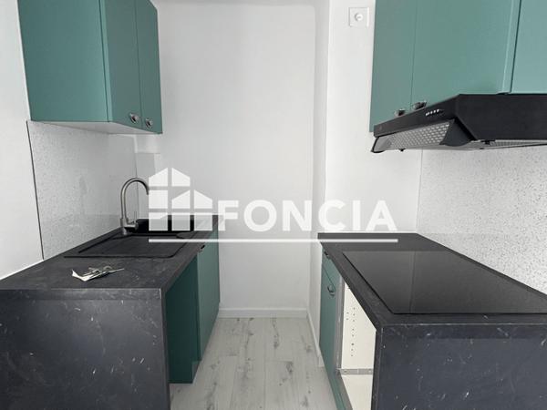 Location Appartement 2 pièces 35.4 m² - 1 CHEMIN DU PONT DE BOIS Toulon 83200