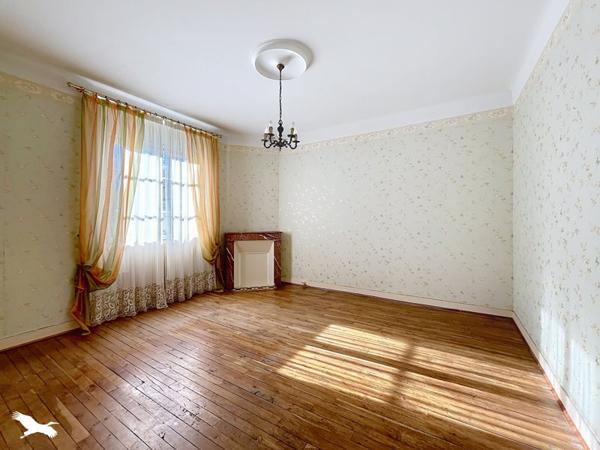 Maison à vendre 160 000 € Saint-Astier 6 p 156 m² DPE D