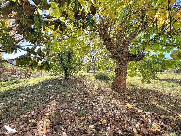 Maison à vendre 160 000 € Saint-Astier 6 p 156 m² DPE D