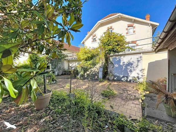 Maison à vendre 160 000 € Saint-Astier 6 p 156 m² DPE D