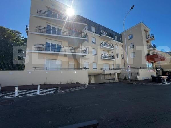 À deux pas de tout, votre futur chez-vous vous attend !