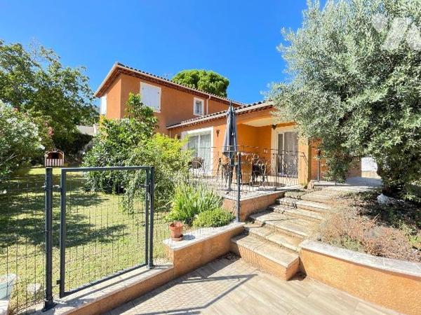 A vendre - Volx (04) - Alpes de Haute Provence: Superbe villa lumineuse d'env 160 m² offrant de...