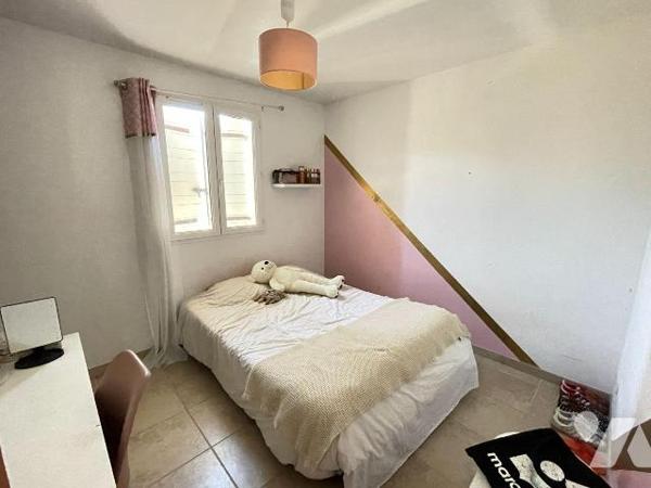 A vendre - Volx (04) - Alpes de Haute Provence: Superbe villa lumineuse d'env 160 m² offrant de...