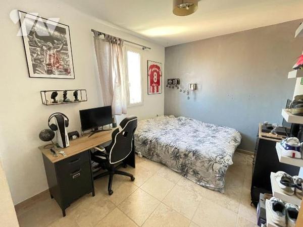 A vendre - Volx (04) - Alpes de Haute Provence: Superbe villa lumineuse d'env 160 m² offrant de...