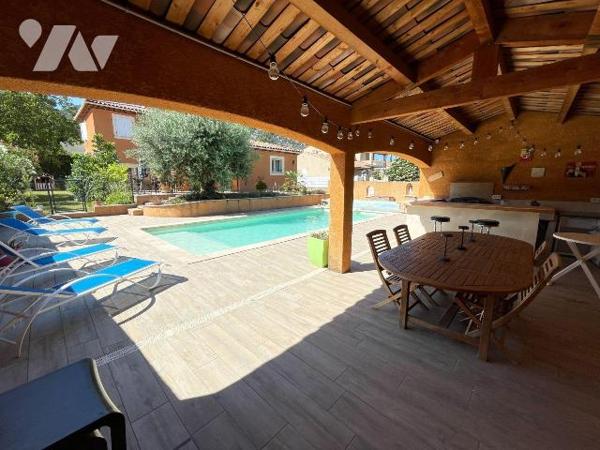 A vendre - Volx (04) - Alpes de Haute Provence: Superbe villa lumineuse d'env 160 m² offrant de...