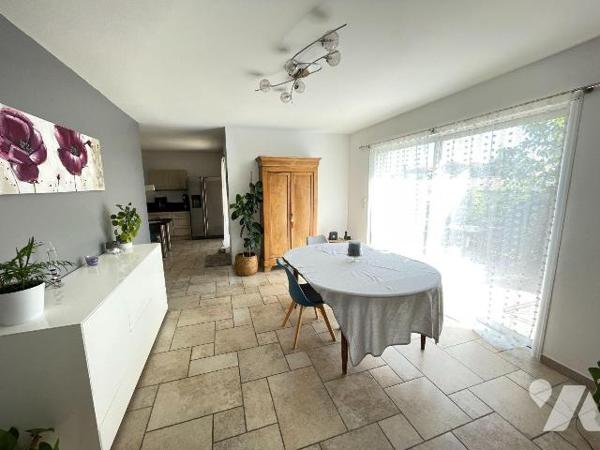 A vendre - Volx (04) - Alpes de Haute Provence: Superbe villa lumineuse d'env 160 m² offrant de...
