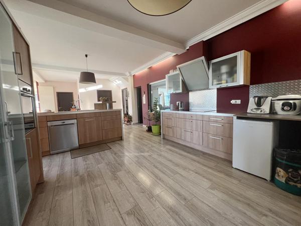 Ensemble Immobilier Mixte – Locaux Professionnels + Habitation – Sentheim