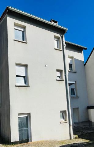 Plateau au RDC avec terrasse - 3 parking, à réaménager – 77 m² – Rombas (57120)