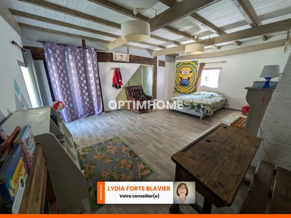 MAISON EN PIERRE AVEC FORT POTENTIEL - 173m² - 3CHAMBRES + 2 MEZZANINES