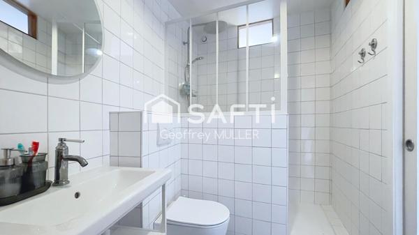 Maisonnette individuelle en pierre