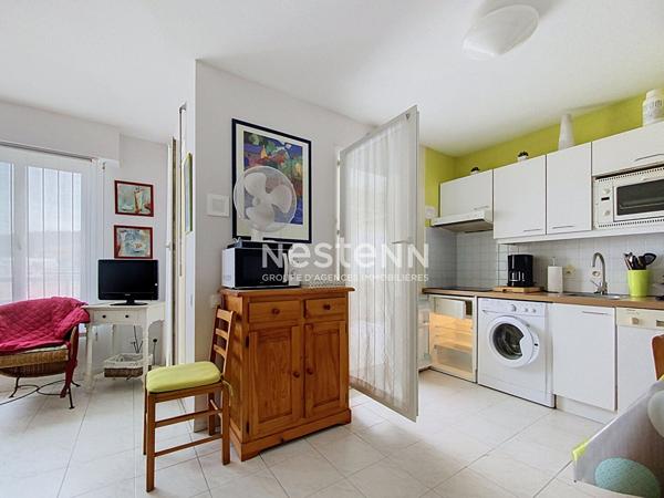 GOLFE JUAN - STUDIO 26m2 - TERRASSE - PISCINE- APERCU MER