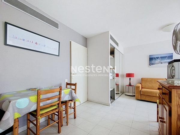 GOLFE JUAN - STUDIO 26m2 - TERRASSE - PISCINE- APERCU MER