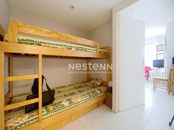 GOLFE JUAN - STUDIO 26m2 - TERRASSE - PISCINE- APERCU MER
