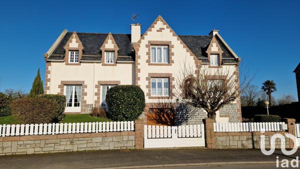 Maison à vendre 10 pièces 186 m² Plouguenast-Langast