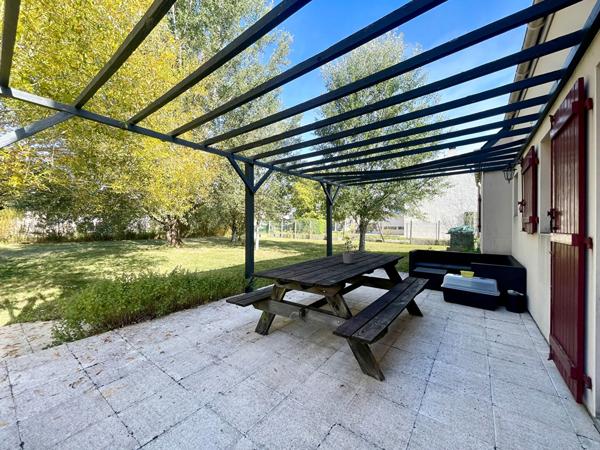 Maison 6 pièces – 128 m² environ à Saint-Lyphard (ref : 74505SN)