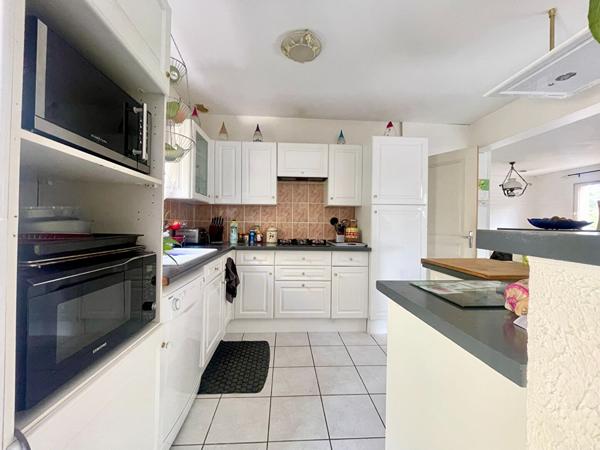 Maison 6 pièces – 128 m² environ à Saint-Lyphard (ref : 74505SN)