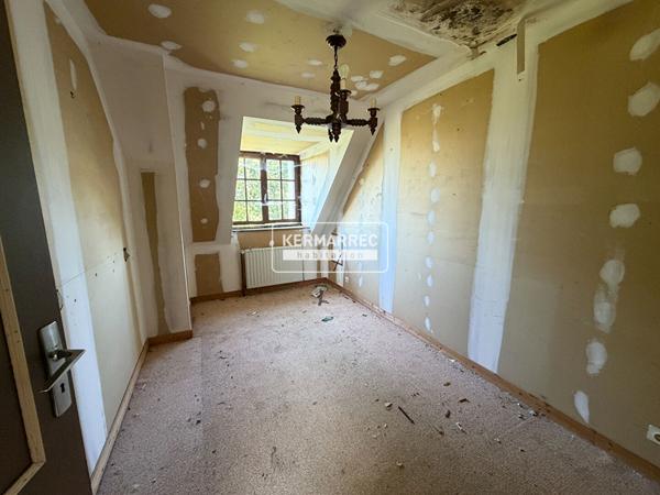 Maison 7 pièces – 200 m² environ à Saint-M'Hervé (ref : 3340)