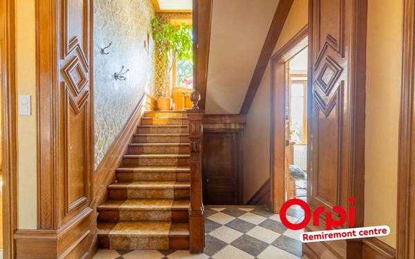 Maison à vendre    7 pièces •  Saint-Amé