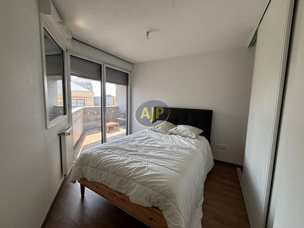 Appartement à louer Bordeaux : 3 pièces, 81m² avec 2 chambre(s) à 1 380€ - AJP Immobilier Bordeaux Saint-Augustin