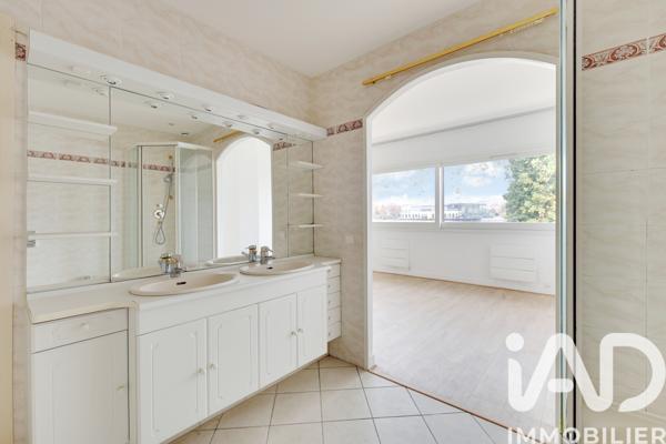 Appartement à vendre 4 pièces 102 m² Enghien-les-Bains