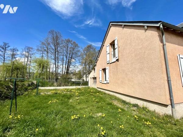 CHARME ET CONFORT EN PLEIN COEUR DE VILLE A SAINT CHELY D'APCHER – Maison 84 m² avec terrain