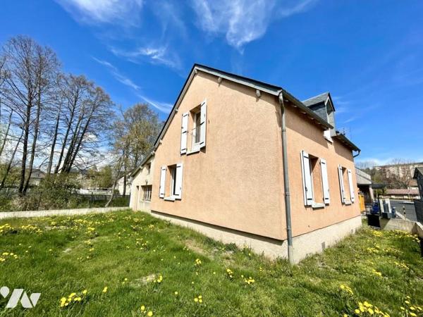 CHARME ET CONFORT EN PLEIN COEUR DE VILLE A SAINT CHELY D'APCHER – Maison 84 m² avec terrain