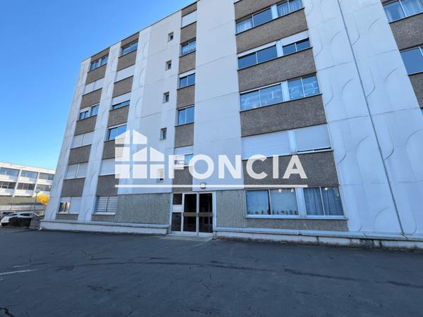 Location Studio 29.93 m² - 4 rue des Roches Besancon 25000