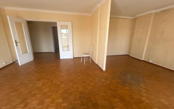 Appartement à vendre    5 pièces • 102,10 m2 Saint-Gratien