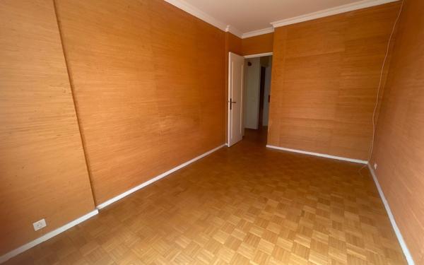 Appartement à vendre    5 pièces • 102,10 m2 Saint-Gratien