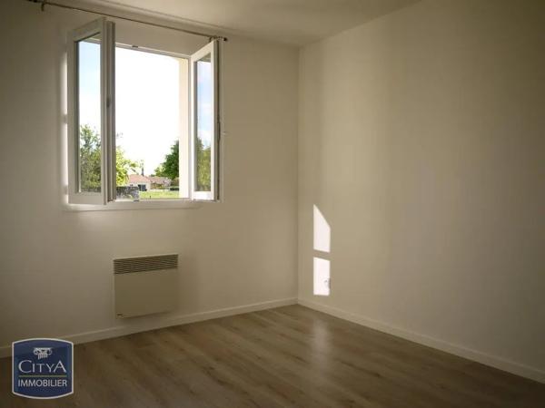 Maison à louer 4 pièces 75m² Availles-en-Châtellerault (86530)