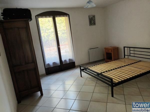 Villa 9 pièce(s) 6 chambre(s) 215 m²