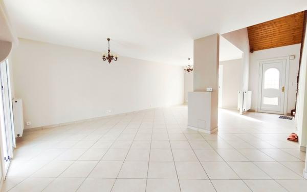 Maison à vendre    6 pièces • 123 m2 Carquefou