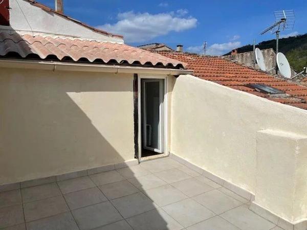 Location                                                      Appartement
                        
                     2 pièces                      70 m2                     à Lodève