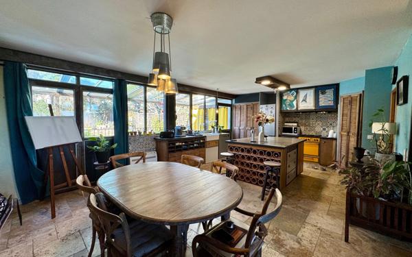 Maison à vendre    4 pièces •  Pézenas