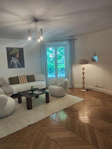 PARC MONCEAU Appartement Paris 5 pièce(s) 175.55 m2