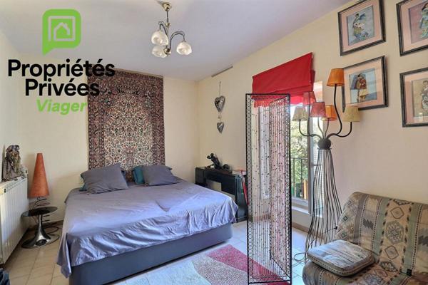 VIAGER OCCUPE - Maison de ville de caractère avec jardin et dépendances ? Alès