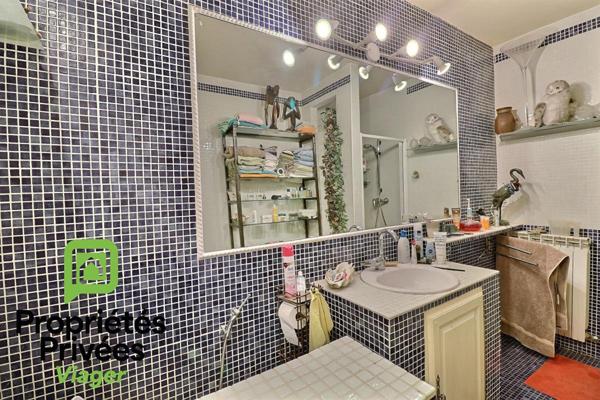VIAGER OCCUPE - Maison de ville de caractère avec jardin et dépendances ? Alès