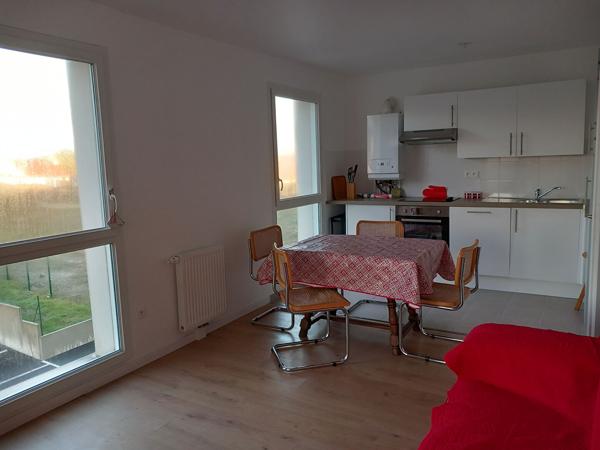 Appartement neuf 2 pièces meublé, proche mer, parking