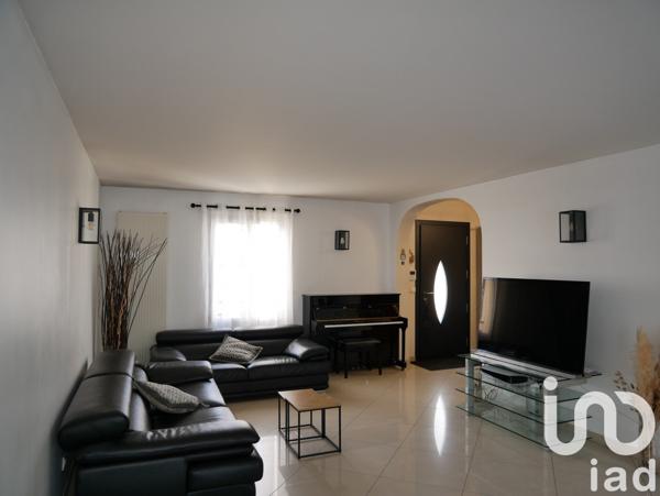 Maison 7 pièces de 158 m² à Saint-Brice-sous-Forêt (95350)