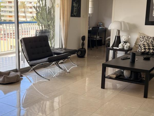 Cannes Pointe Croisette, 2P 52 m² + terrasse 560 000 €