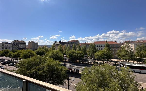 Appartement à vendre    3 pièces • 102,60 m2 Valence