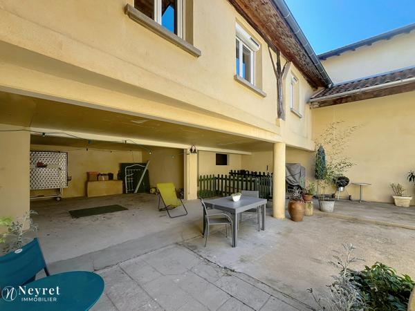 Ancien corps de ferme rénové avec cachet – 188 m² – Solaize, à 20 mn de Lyon