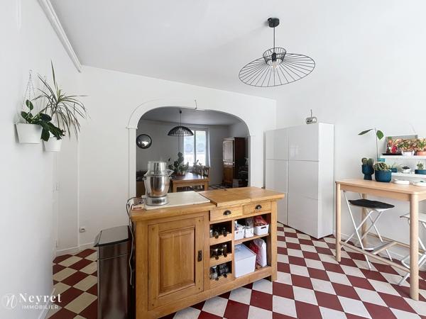 Ancien corps de ferme rénové avec cachet – 188 m² – Solaize, à 20 mn de Lyon